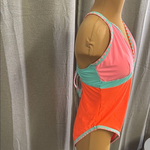 POPVIL women’s Colorful One Piece Swimsuit - Picture 4 of 9